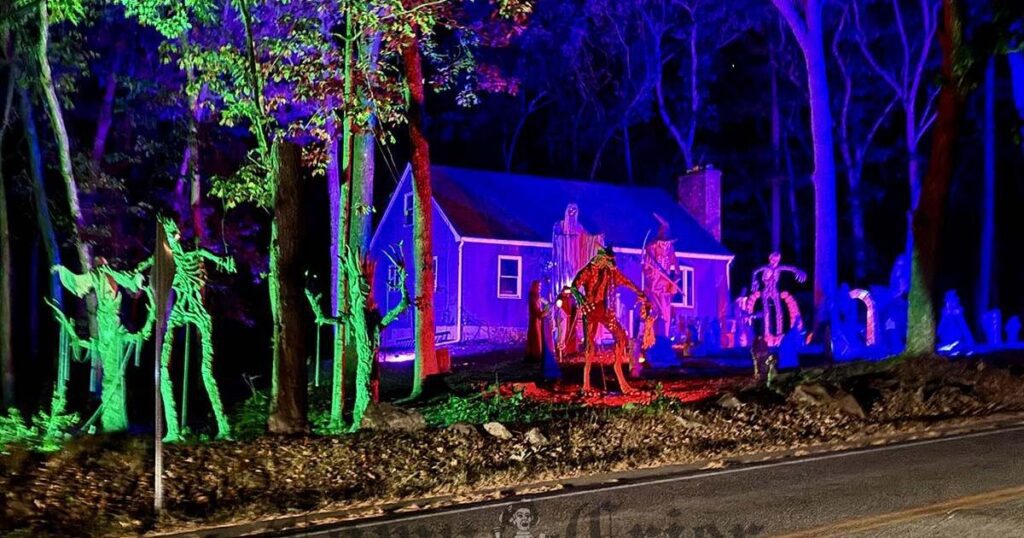 Lifestyle: Many great, local Halloween displays available | News 68f920b82f79e.image .jpg