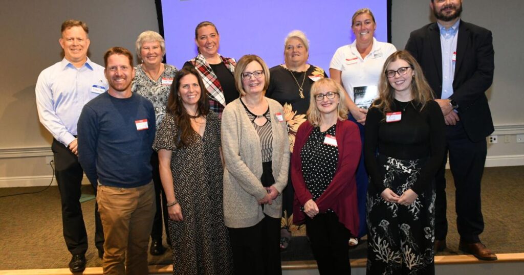 The Latrobe BulletinLigonier Valley Education Trust gives grants to 11 recipientsThe Ligonier Valley Education Trust (LVET) awarded its 2025 grantees over $7000 for a variety of educational programs, including dye kits,….8 hours ago 68faac5030eb2.image .jpg
