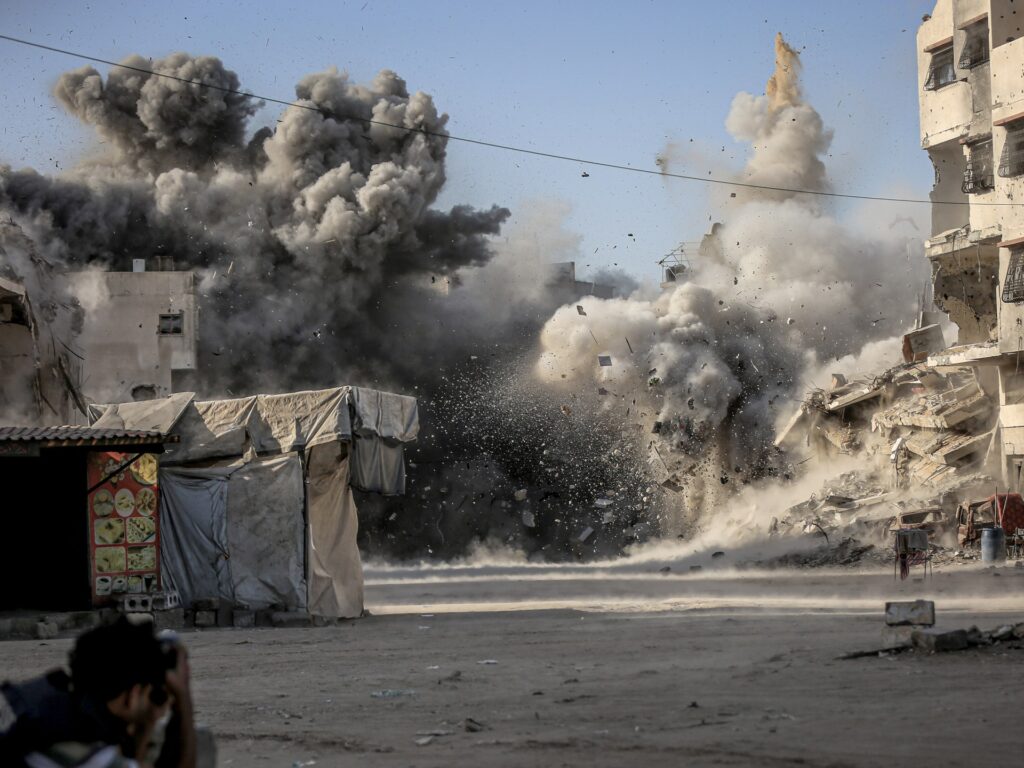 Aa 20251003 39302047 39302017 israeli attack on omar almukhtar street of gaza city 1759542585.jpg