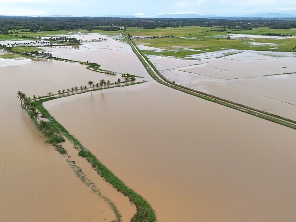 Afp 20250923 76fa9wk v1 highres philippinesweathertyphoonclimateragasa 1758608788.jpg
