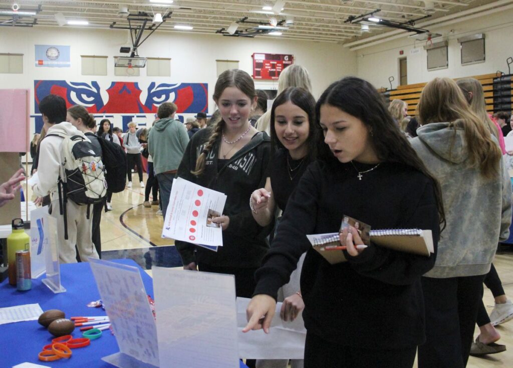 Area high schoolers explore different schools, career paths to pursue … Asset 7777d00f 6ddb 4ff4 92de f64b7e2ba076.jpg
