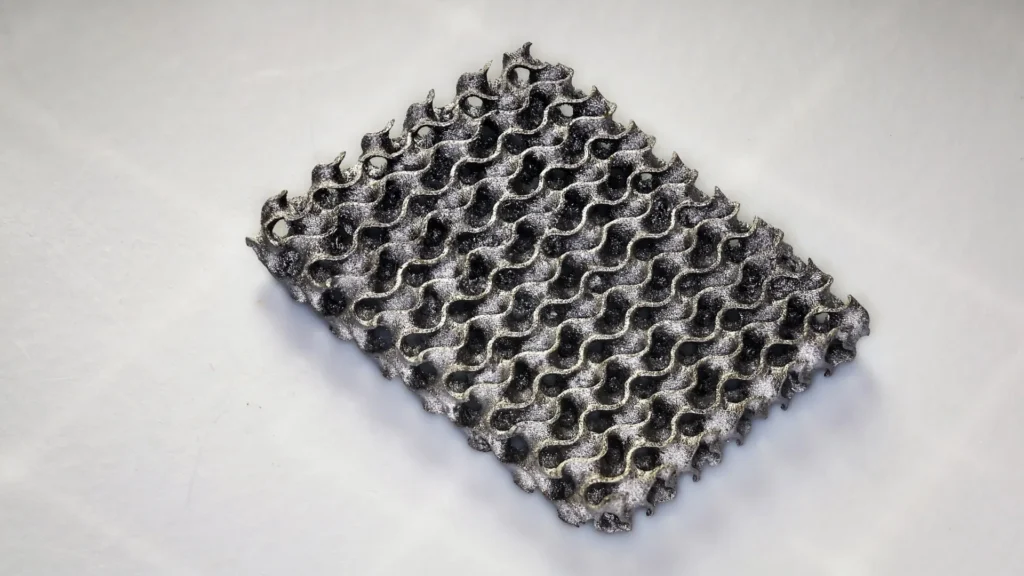 Large iron gyroid.webp.webp