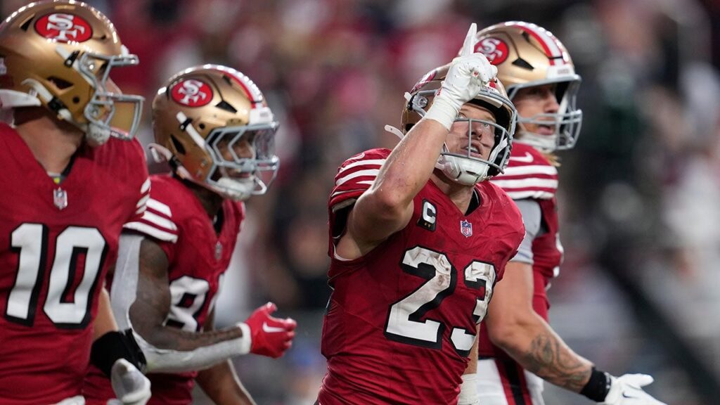 Nfl 49ers christian mccaffrey 101925 1.jpg