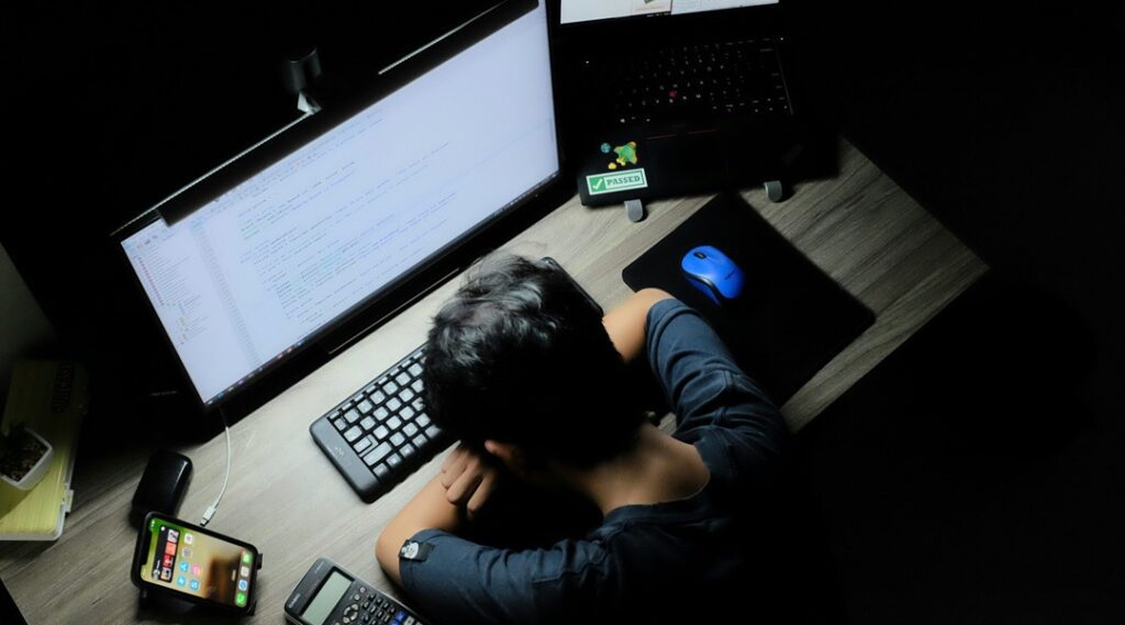 Tired l ch unsplash crop scale.jpg