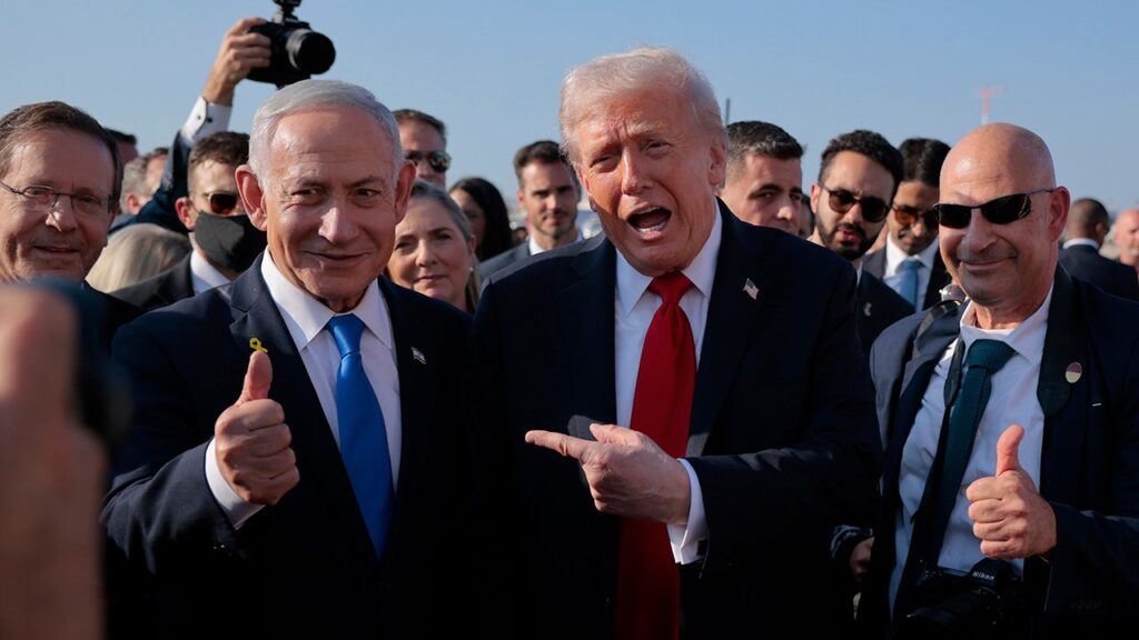 Trump netanyahu leaving.jpg