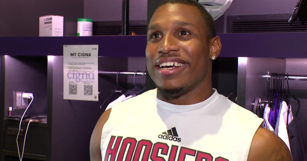 Vikings myles price late pkg wcco8w2j.jpg
