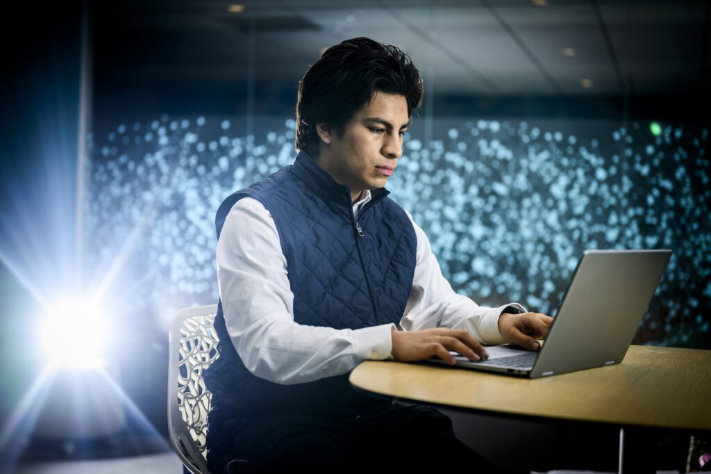 102325 MM James Elespuru 003.jpg