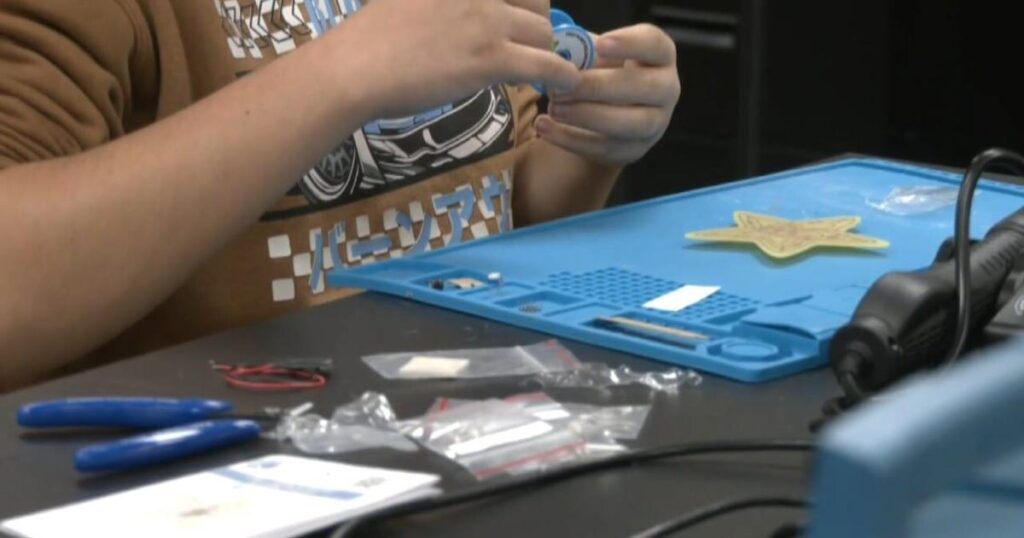 KTENDenison high school offering stem career trainingDENISON, Texas (KTEN) – Denison ISD is partnering up with local organizations to invest in hands-on career experience with the high school's….7 hours ago 6913d49c42d4c.image .jpg