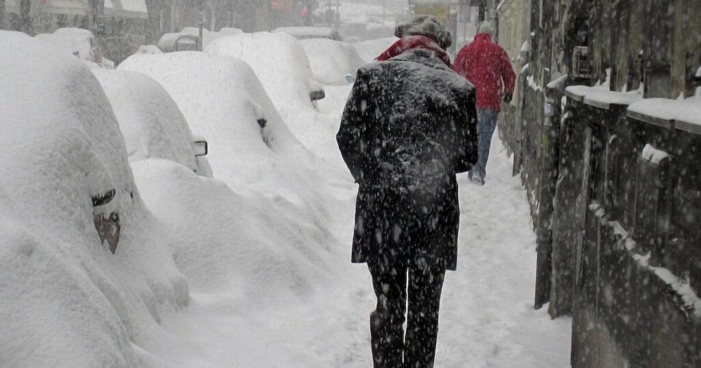 Black Belt News NetworkCold Snaps, Heat Waves Kill Thousands AnnuallyTUESDAY, Nov. 18, 2025 (HealthDay News) — Cold snaps and heat waves have contributed to tens of thousands of deaths in the United States….3 hours ago 691c6ac53cecd.image .jpg