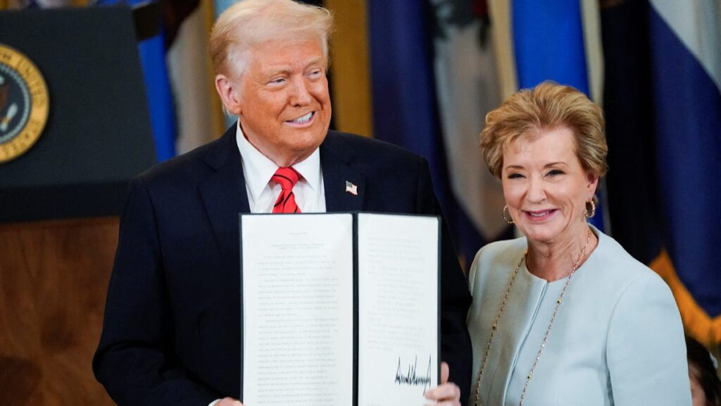 87261328007 20250320 t 205235 z 1749010159 rc 28 hda 71 dv 0 rtrmadp 3 usatrumpeducation.JPG