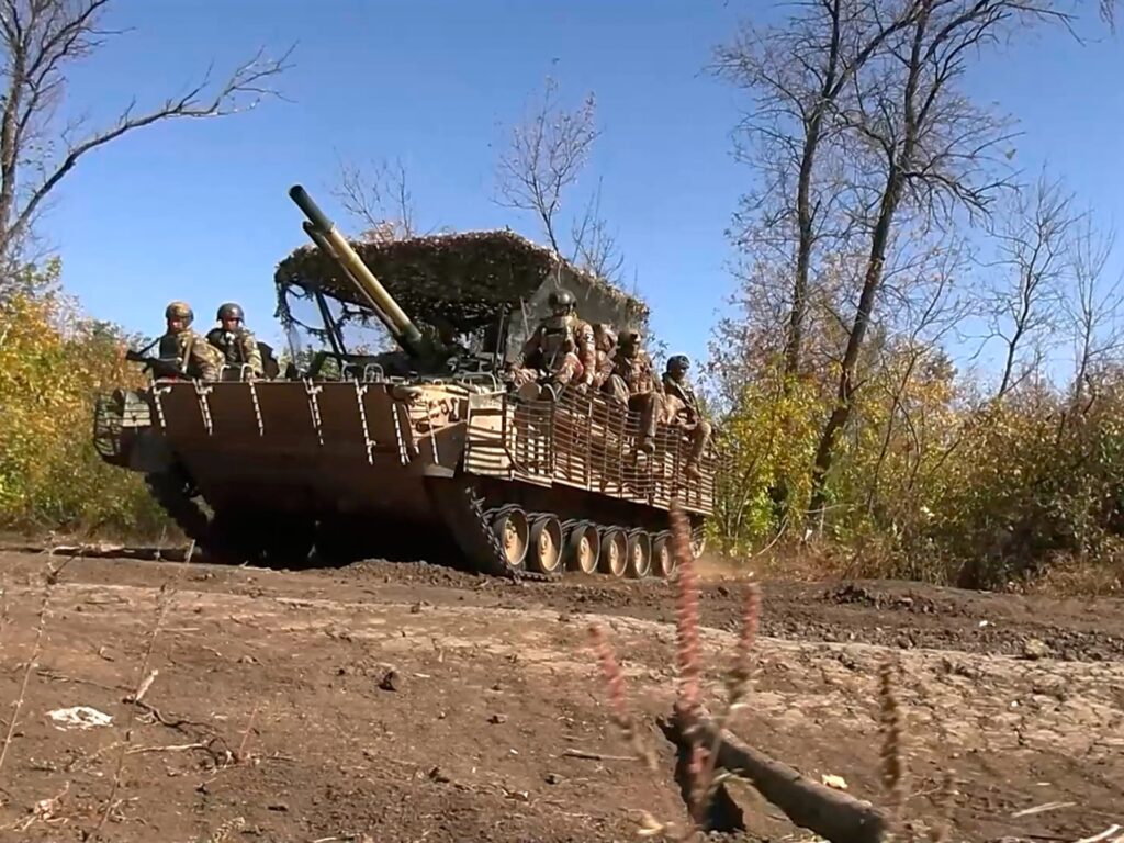 Ap25305438371062 1762066184.jpg