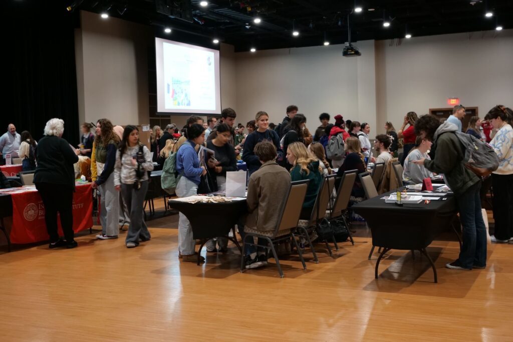 Go beyond Normal: Fall 2025 Study Abroad Fair – News Crowd 1 e1762191827250.jpg