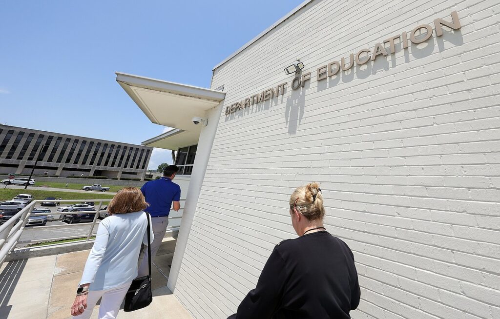 Arkansas Department of Education website includes school district letter grades for first time | The Arkansas Democrat-Gazette Dept education km1 t1200.jpg