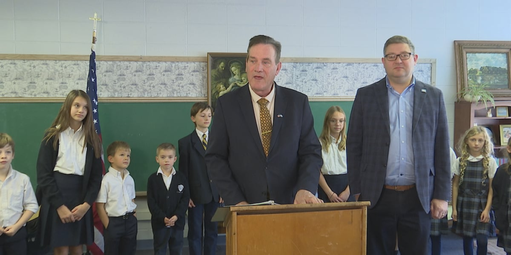 Rhoden said state will opt in to federal education tax credit program FQX5ZBGIEVF45CUO3AEB4ZZ6ZI.bmp