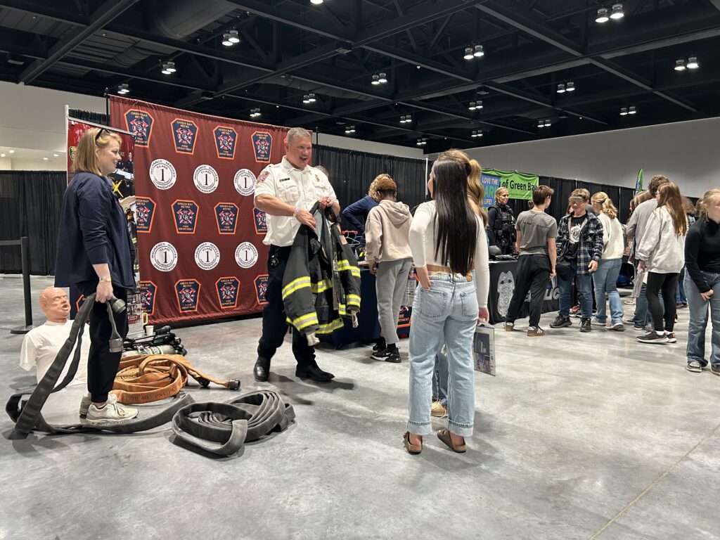 ‘Find Your Inspiration’ event helps Green Bay 8th graders explore interests, career paths A738294f 9777 425e 8c6e 03f9a5b1945c img 9465.jpg