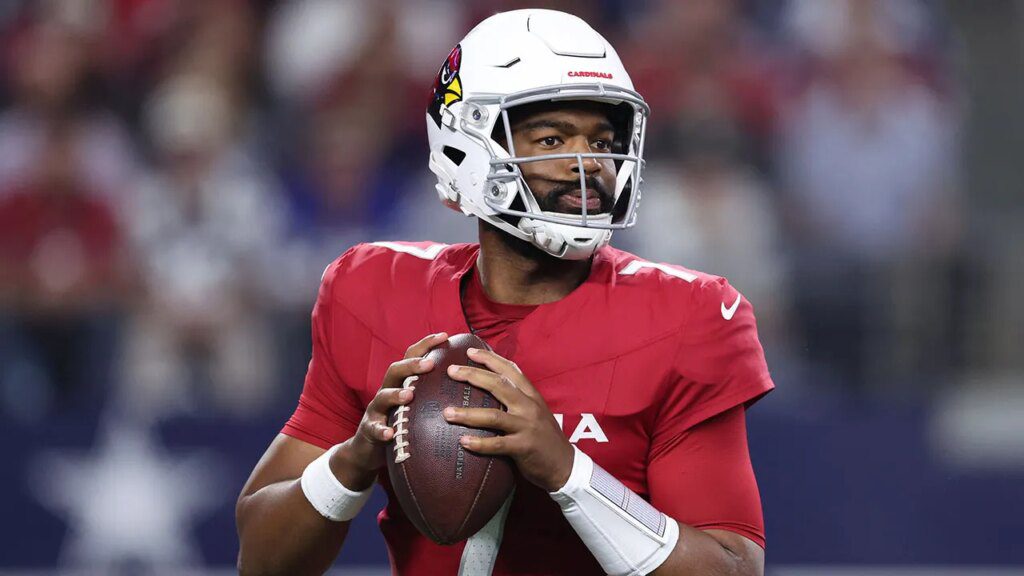 Cardinals end five-game losing streak with commanding victory over Cowboys Jacoby brissett cardinals cowboys 1.jpg