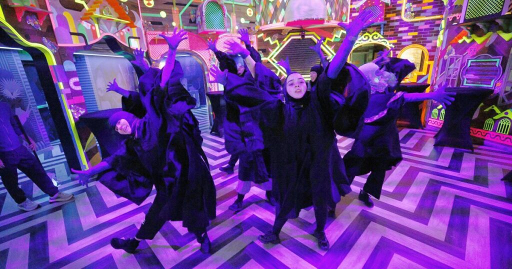 Meow Wolf Grapevine bends reality with new show ‘Phenomenomaly’ in time for holidays Urlhttp3A2F2Fnpr brightspot.s3.amazonaws.com2F4c2Ff42Fa03cd9ea47a4825decdf1f15bd022Fmeowwol.jpeg