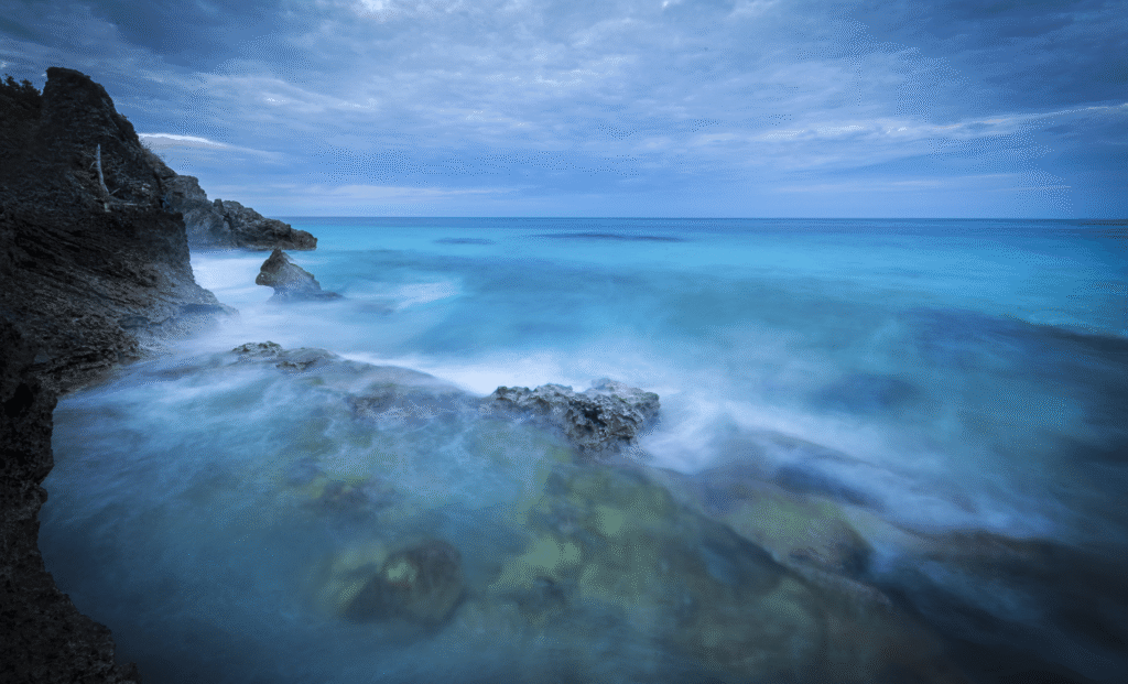 Scientists discover giant structure deep beneath bermuda unlike anything on earth.png