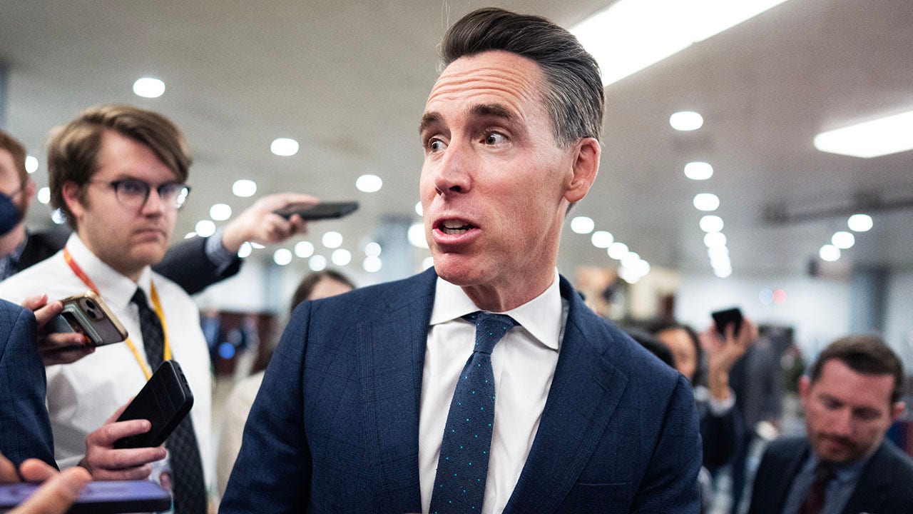 GOP split deepens as Senate blocks AI moratorium Trump and Cruz both wanted Senator josh hawley snap.jpg